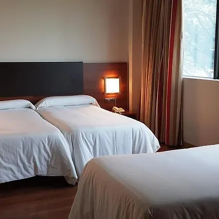 Hotel Restaurante El Valles 4 Estrellas 4*