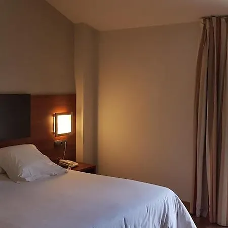 Hotel Restaurante El Valles 4 Estrellas 4*