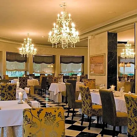 Restaurante El Valles 4 Estrellas Szálloda