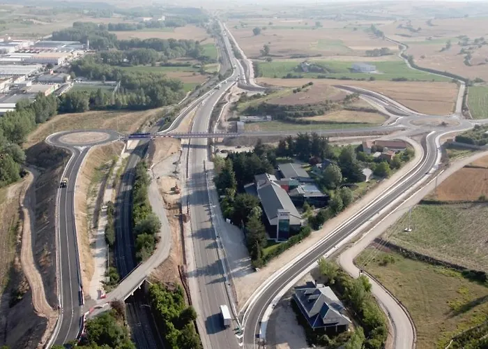 Restaurante El Valles 4 Estrellas Hotell 4*