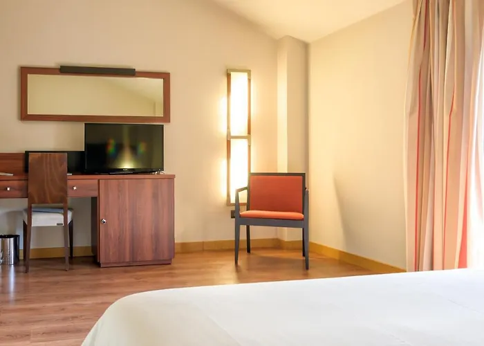 Hotell Restaurante El Valles 4 Estrellas 4*